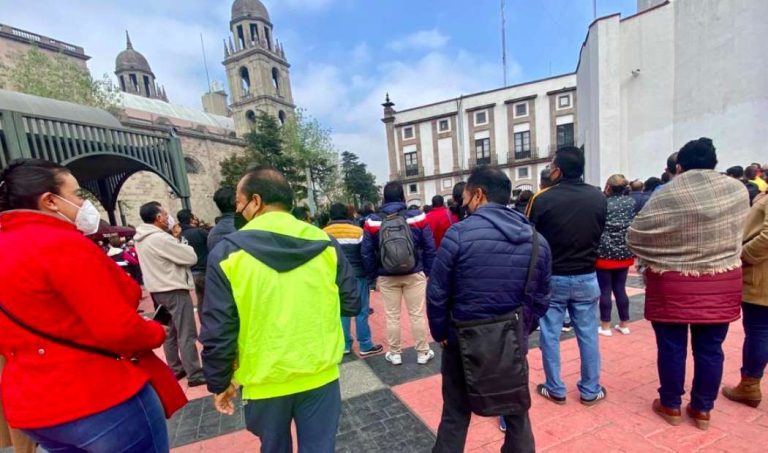Les pagarán a los trabajadores de Toluca, pero no regresarán a sus labores