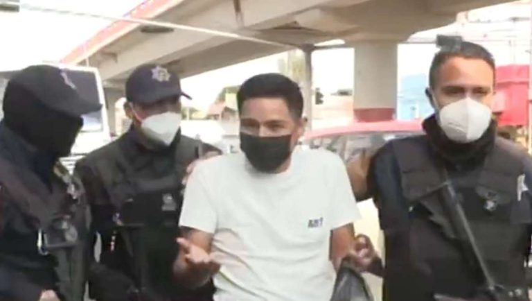 Así dos personas se negaron a portar el cubrebocas en Ecatepec y fueron detenidas
