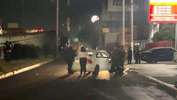 Se desata balacera entre policías y comando armado en Aeropuerto en Toluca