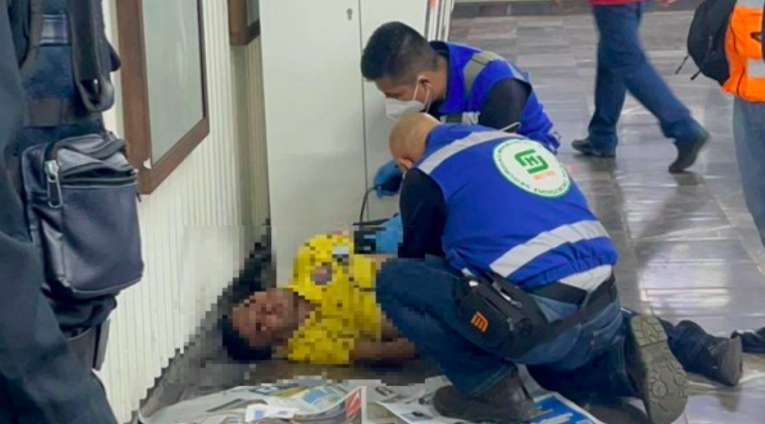Lesionan a hombre afuera de la estación Hidalgo de la L2 del Metro
