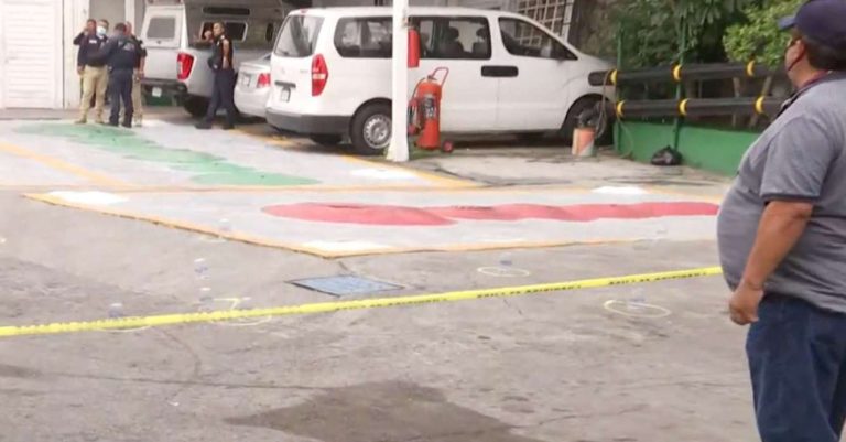 Más de 15 casquillos se encuentran en la gasolinera de Loma Linda, ejecutan a tres