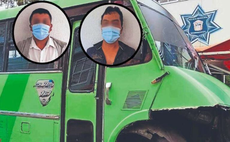 Dos sujetos roban autobús en Neza, calle cerrada por fiesta los frena