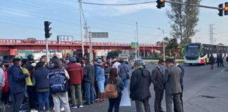 Avenida Central de Ecatepec cerrada por manifestación