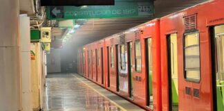 Desalojan tren de Línea 8 del Metro y suspenden servicio tras falla