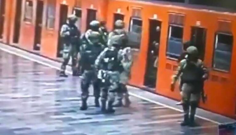Militares practican para disuadir atentados terroristas en el Metro CDMX