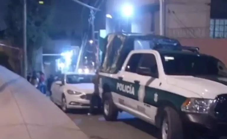 Personas armadas balacearon y ejecutaron a dos jóvenes en Xochimilco