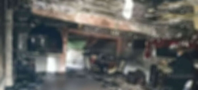 Queman a una familia viva en Tecámac, le prenden fuego a su vivienda