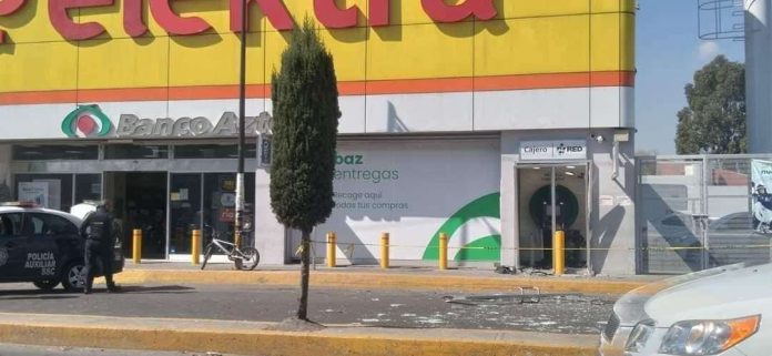 Explotan y roban un cajero automático del banco Azteca en Valle de Chalco