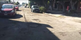 Baches por todos lados y calles mal reparadas en Coacalco