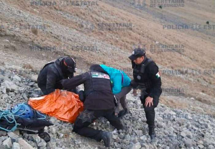 Rescatan a dos mujeres en el Nevado de Toluca