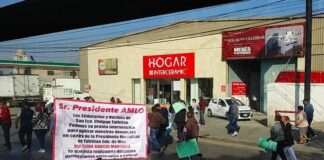 Ejidatarios bloquean la vialidad José López Portillo