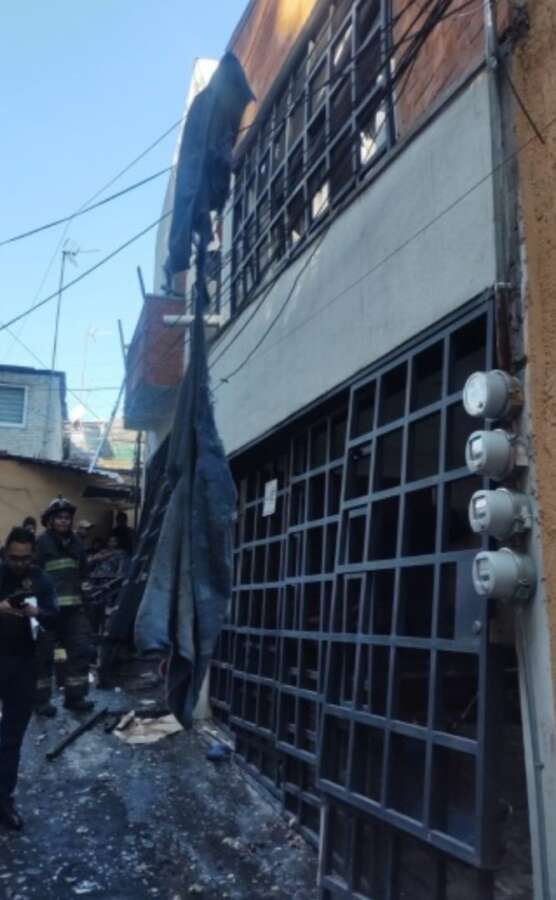 Explosión en vivienda de la colonia Las Águilas deja tres heridos por acumulación de gas 2