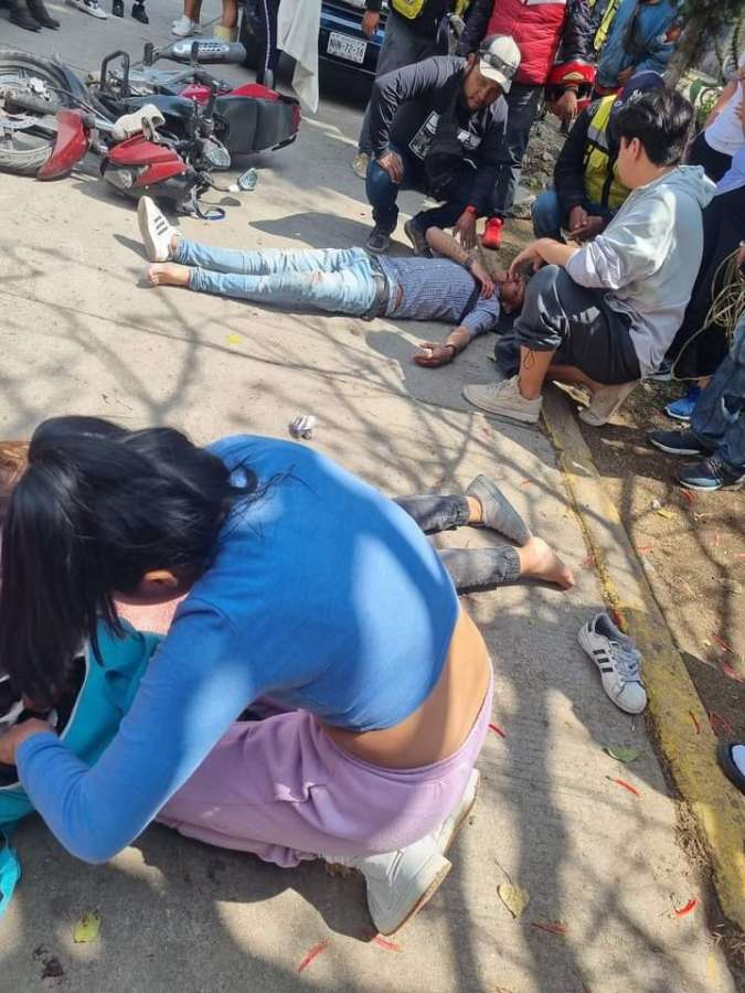 Jovenes de Coacalco sufren accidente en moto y piden localizar a us familiares 1