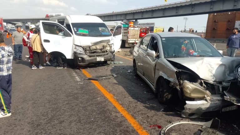 Accidente múltiple en la autopista México Puebla deja seis lesionados