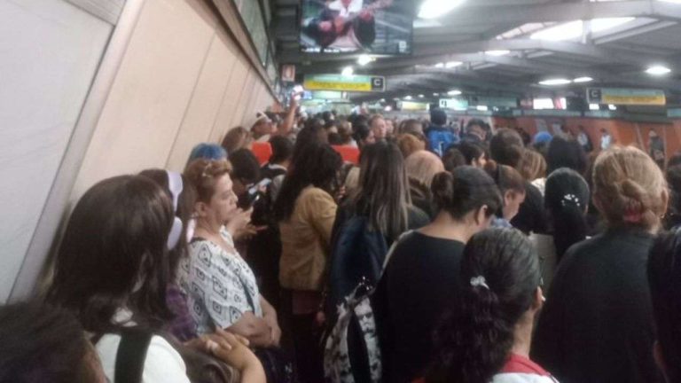 Metro suspende servicio en Línea 7 luego de que una persona se arrojara