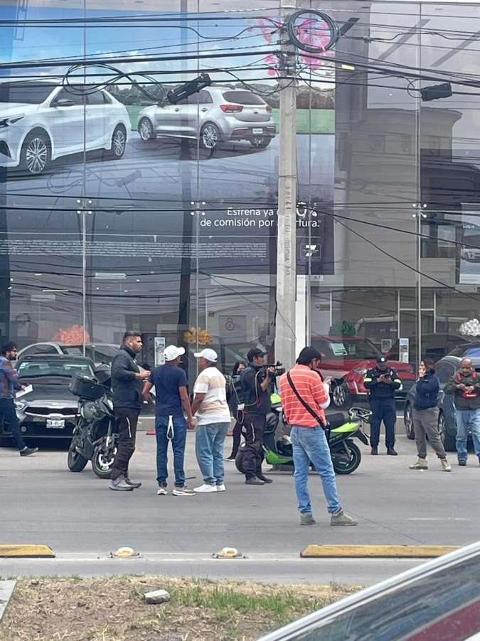 Motociclistas bloquean la Av. López Portillo en Coacalco 2