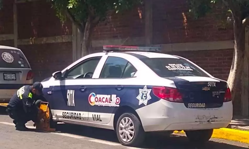Ejercen abusos de multas por estacionar sus vehículos en Coacalco,