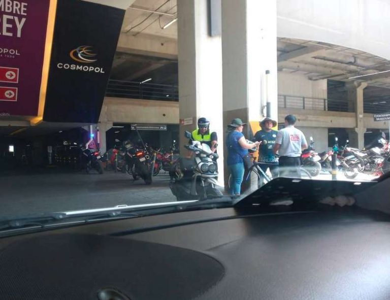Escándalo en Coacalco, Gobierno PRIISTA acusado de robo de motocicletas estacionadas en Cosmopol