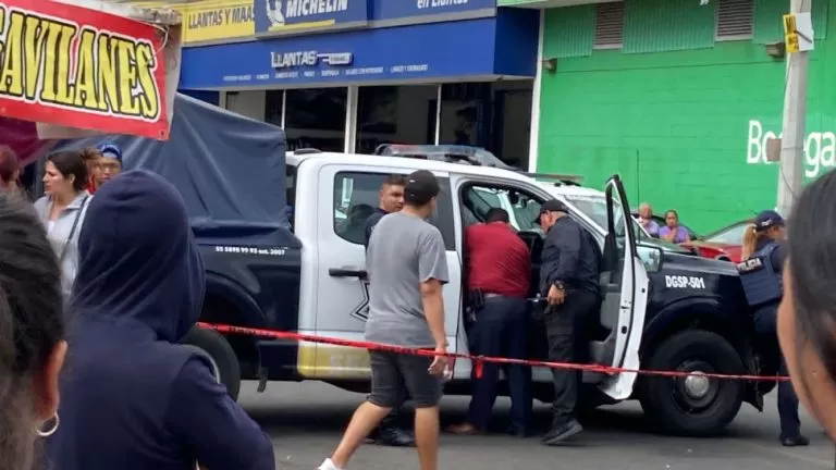 Balacera a plena luz del día en Coacalco Mujer recibe 16 disparos