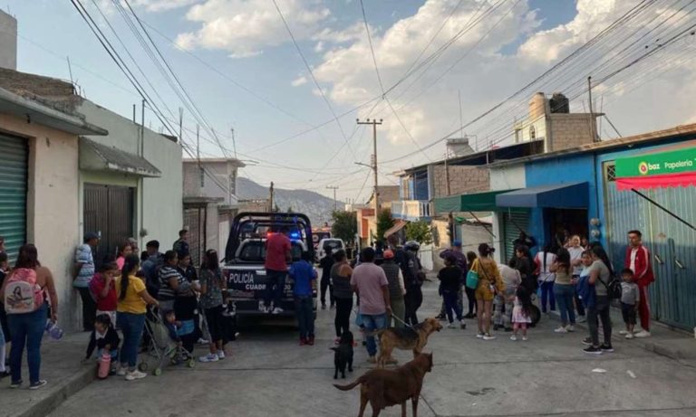Ejecutan a mujer tras dejar a su hijo en preescolar en Ecatepec