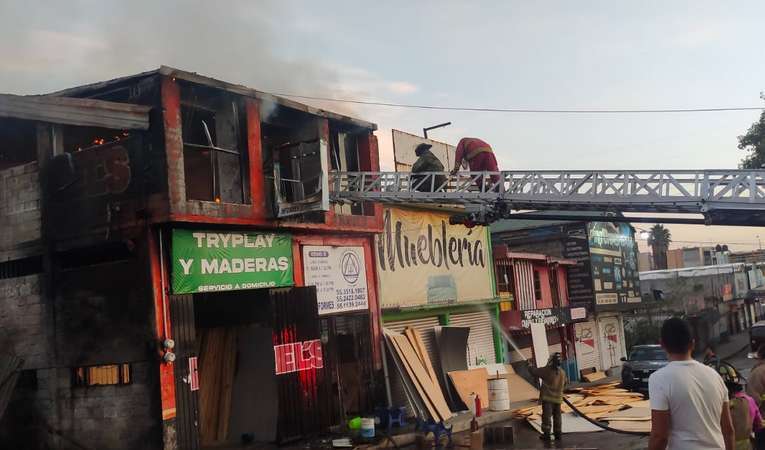Incendio en vulcanizadora en Coacalco fue provocado por de derecho de piso