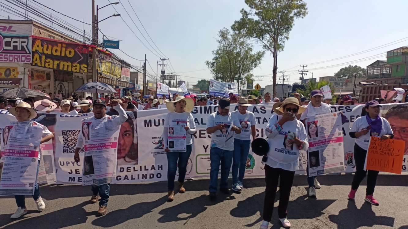 Profesores y Ciudadanos Exigen Justicia Marchan hacia Chimalhuacán