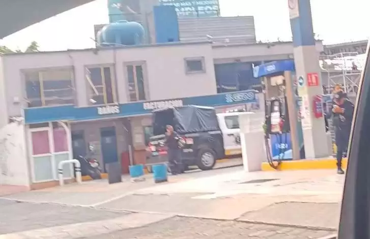 Clausuran gasolinera G500 en Coacalco