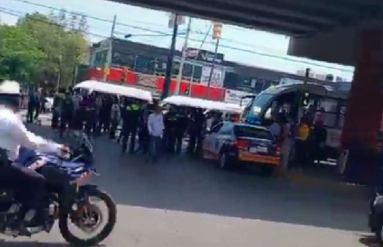 Se reporta bloqueo sobre la vialidad Lopez Portillo en Coacalco