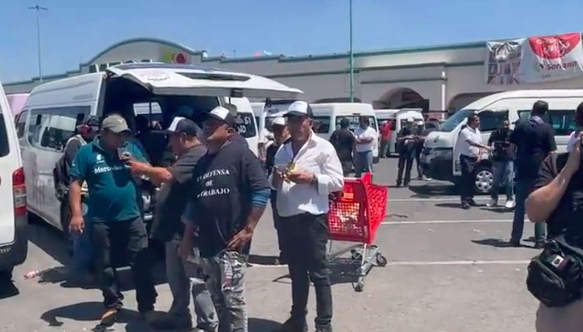 Alertan por concentración de transportistas en Vía López Portillo Coacalco 1