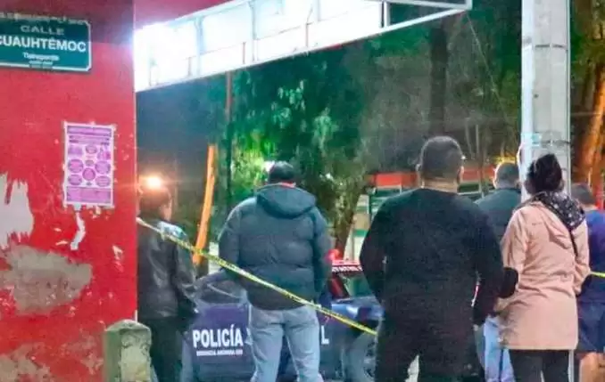 Motosicarios ejecutan a joven en la Colonia Tenayo Centro, Tlalnepantla