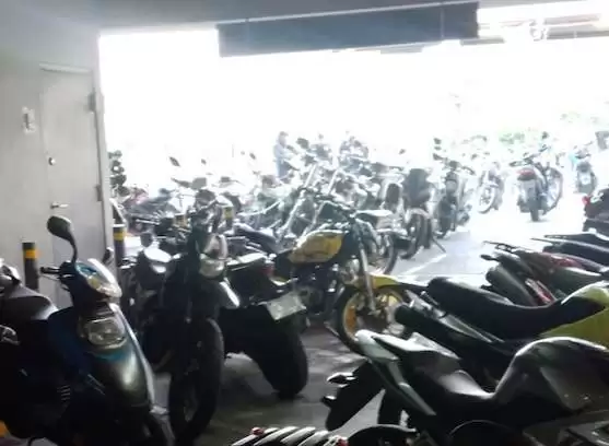 Bikers de Plaza Cosmopol alarmados por Inspecciones de Motos sin Consentimiento
