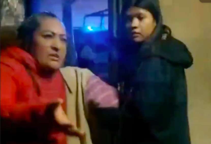 Policías de Neza agreden a abuelita y niños