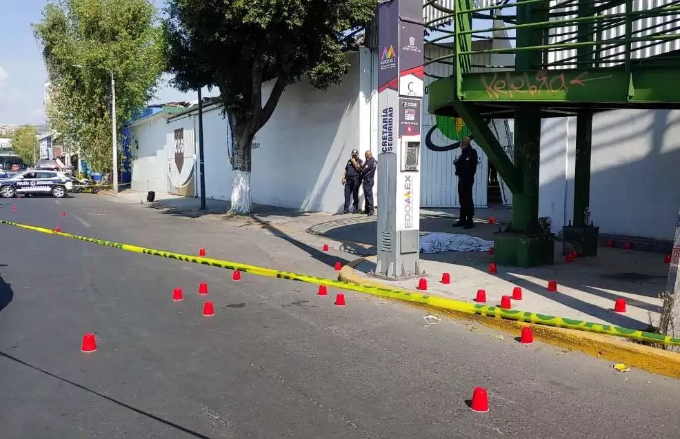 Interminable balacera en Tlalnepantla deja a 4 detenidos y un ejecutado