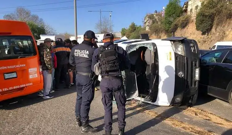 Accidente en la carretera Naucalpan Toluca deja a 10 personas lesionadas